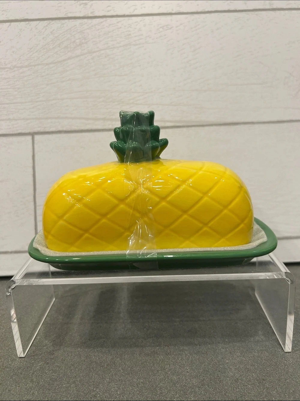 Ceramic Pineapple Butter Dish in Yellow and Green